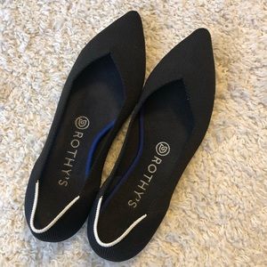 Rothy’s Solid Point Black Size 8